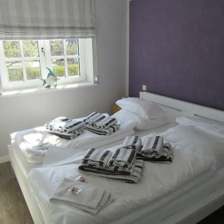 Strandnah-Gelegen-Waldwinkel-3-Mit-Balkon Appartement *