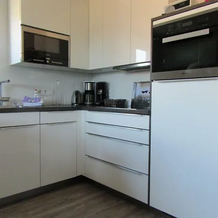 Strandnah-Gelegen-Waldwinkel-3-Mit-Balkon Appartement *