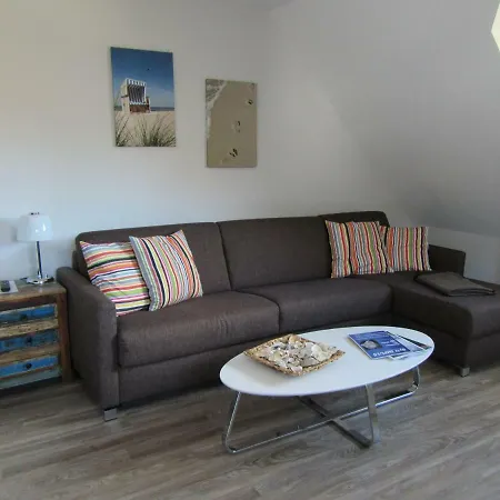 Strandnah-Gelegen-Waldwinkel-3-Mit-Balkon Westerland
